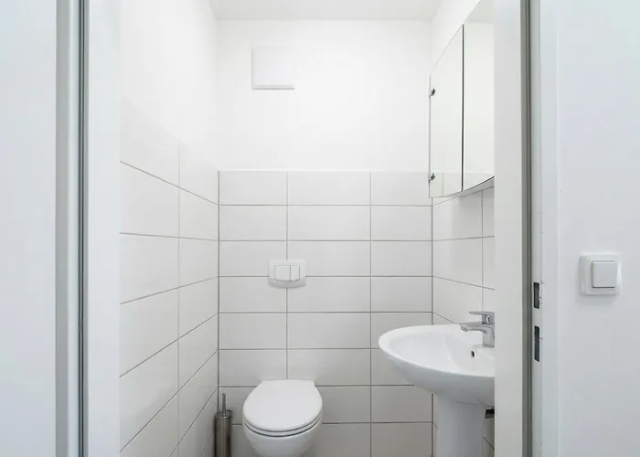 Three Sleeps Fifteen Minutes From Center Via Enkplatz * Vienna