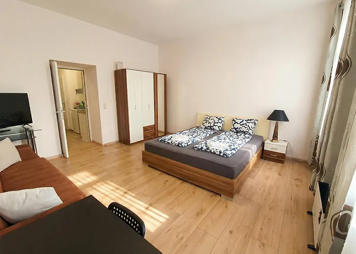 Three Sleeps Fifteen Minutes From Center Via Enkplatz Apartment Vienna